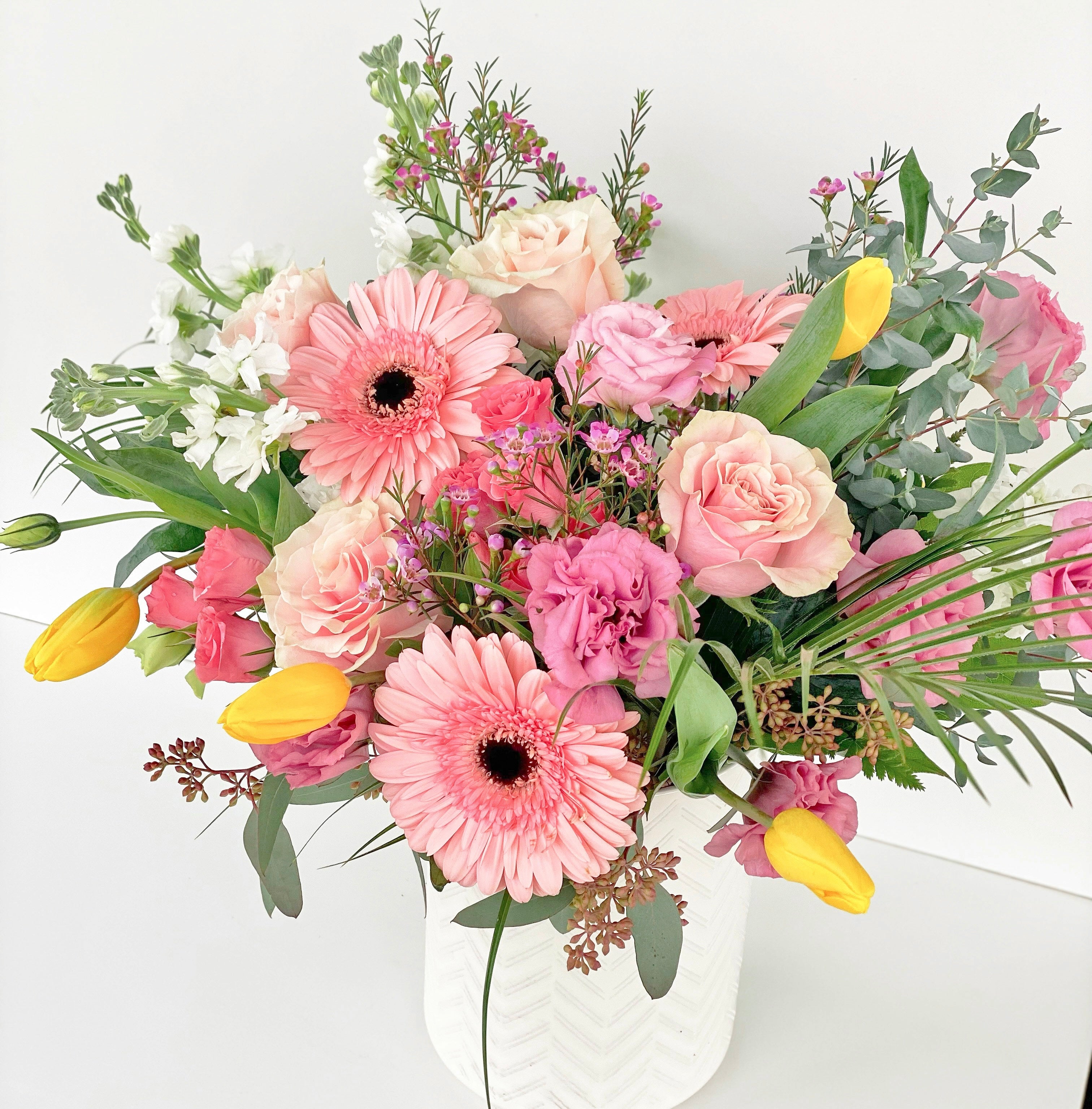 Lola flowers